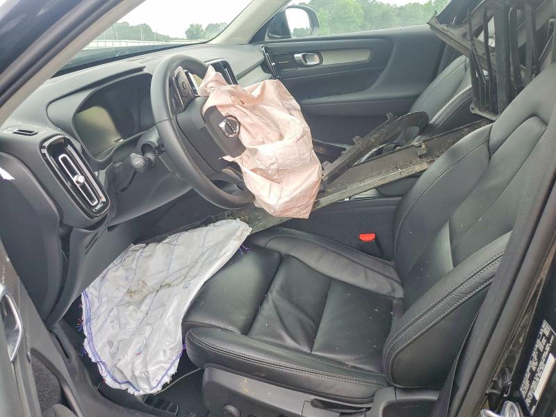 Photo 7 from auction – 2023 VOLVO XC40 with VIN YV4L12UA4P2109601
