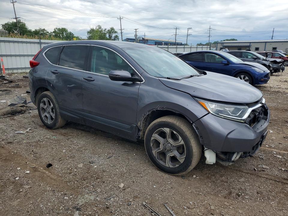Photo 4 from auction – 2019 HONDA CR-V with VIN 7FARW2H82KE017449