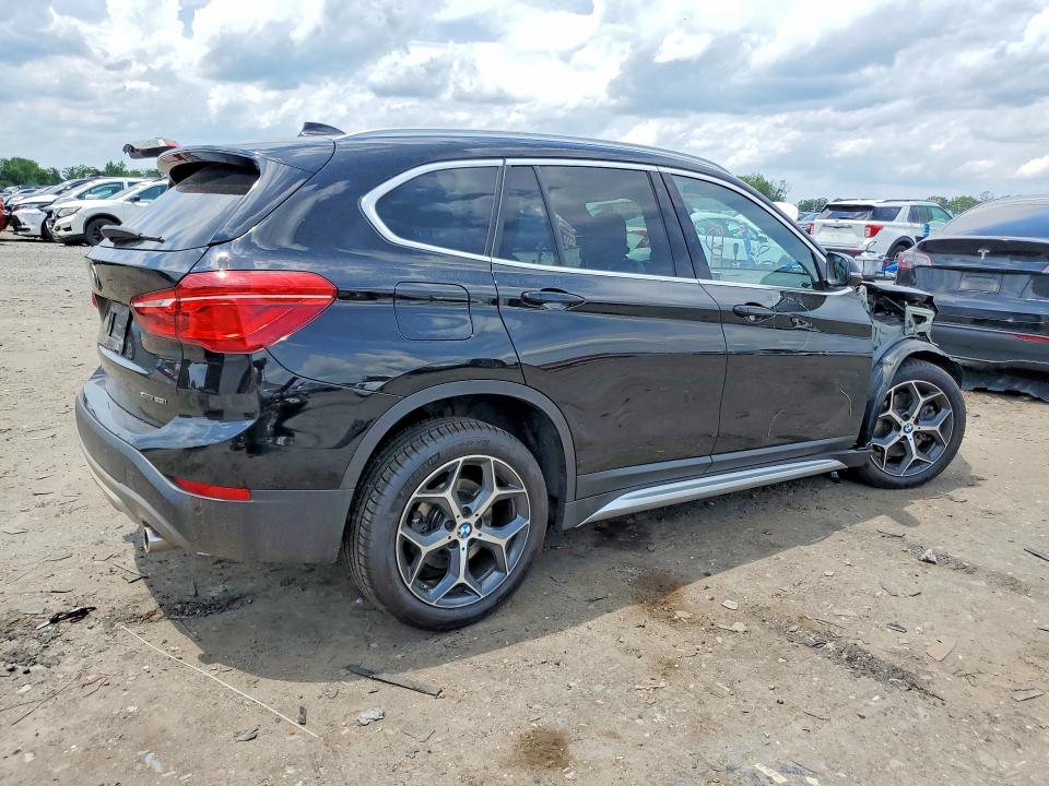 Photo 3 from auction – 2019 BMW X1 with VIN WBXHT3C54K5L35418