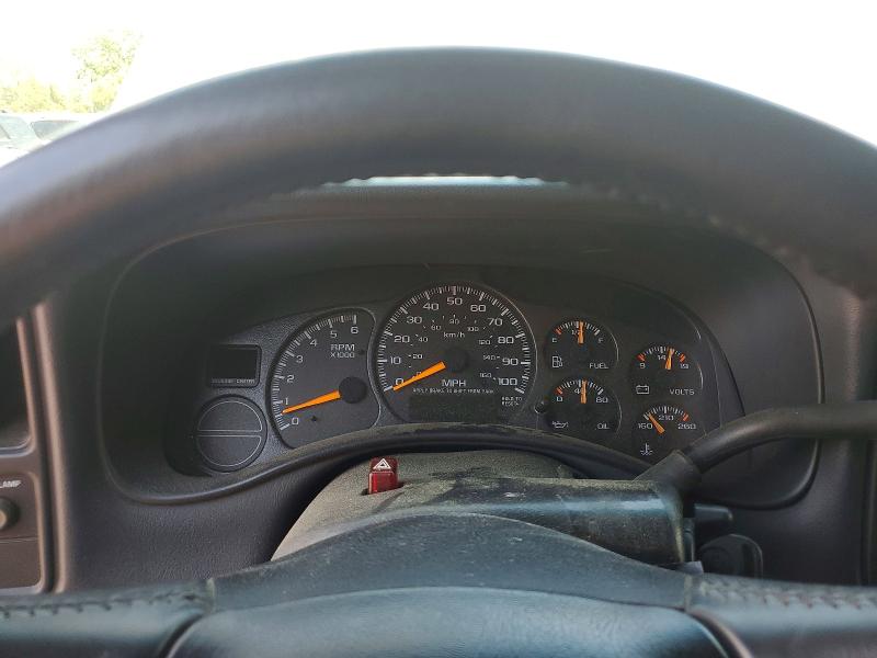 Photo 9 from auction – 2001 GMC NEW SIERRA with VIN 2GTEC19T811175554