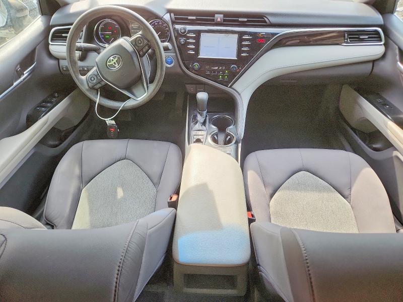 Photo 8 from auction – 2018 TOYOTA CAMRY with VIN 4T1B31HK5JU501967