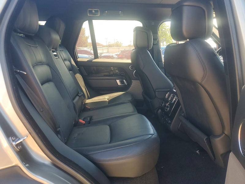 Photo 11 from auction – 2018 LAND ROVER RANGE ROVER with VIN SALGS2RE5JA388074