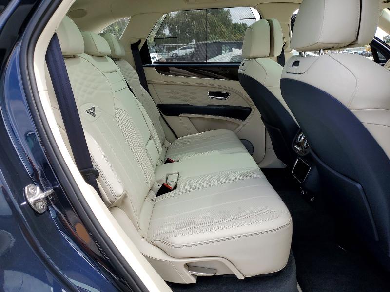 Photo 10 from auction – 2025 BENTLEY BENTAYGA with VIN SJAAT2ZV3SC028786