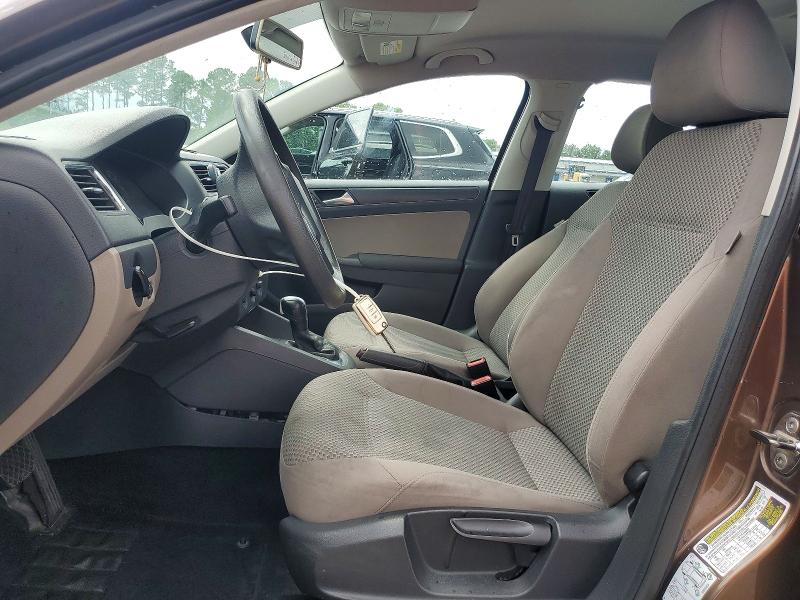 Photo 7 from auction – 2012 VOLKSWAGEN JETTA with VIN 3VW2K7AJ7CM396980