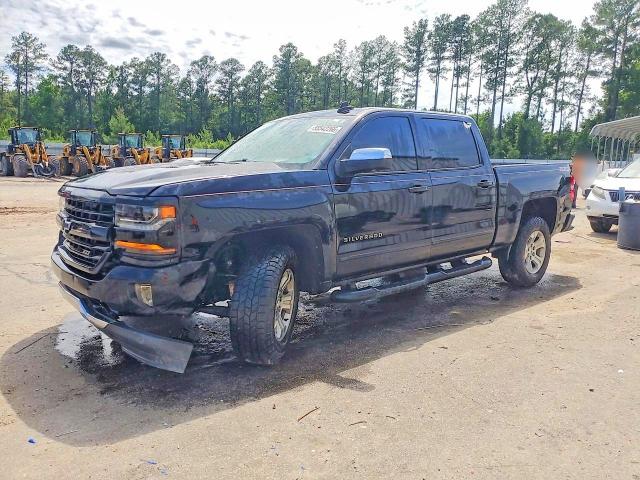 CHEVROLET SILVERADO 2017 with VIN 3GCUKREC3HG346442 - Photo from auction