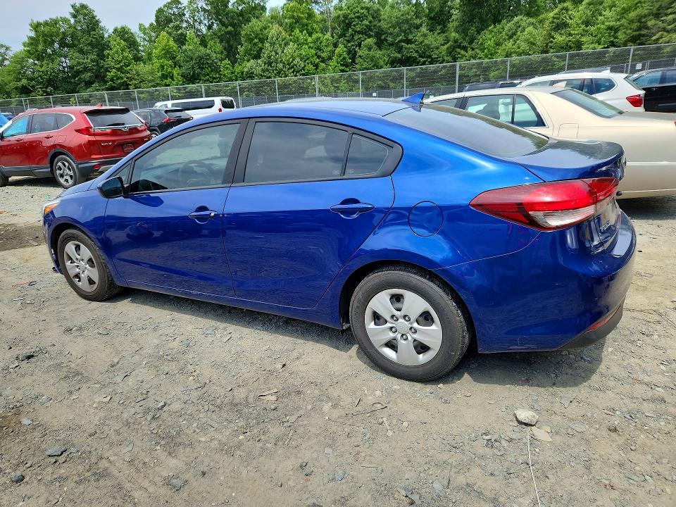 Снимка 2 от търг – 2017 KIA FORTE с VIN 3KPFK4A76HE104390