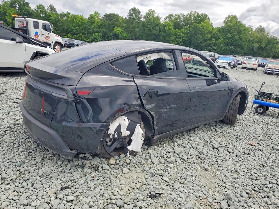 Photo 3 from auction – 2026 TESLA MODEL Y with VIN 7SAYGDEEXTA492939