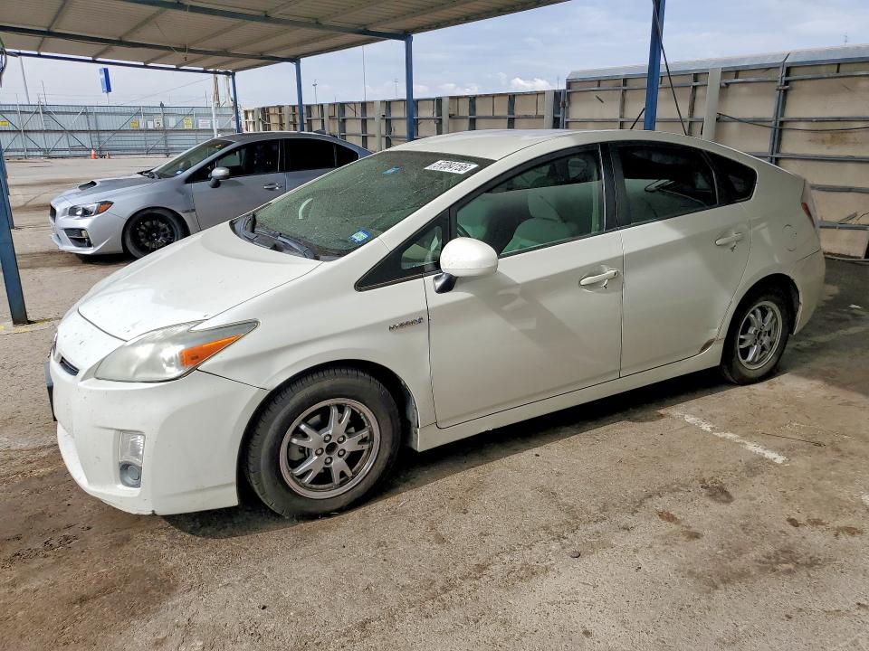 TOYOTA PRIUS 2010 مع رقم تعريف المركبة JTDKN3DU0A0090874 - صورة من المزاد