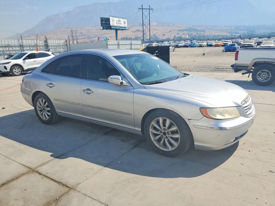 Photo 4 from auction – 2007 HYUNDAI AZERA with VIN KMHFC46F67A190052