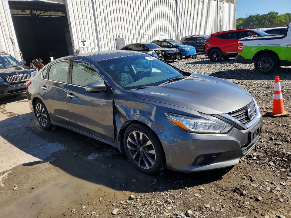 Photo 4 from auction – 2017 NISSAN ALTIMA with VIN 1N4AL3AP8HC109993