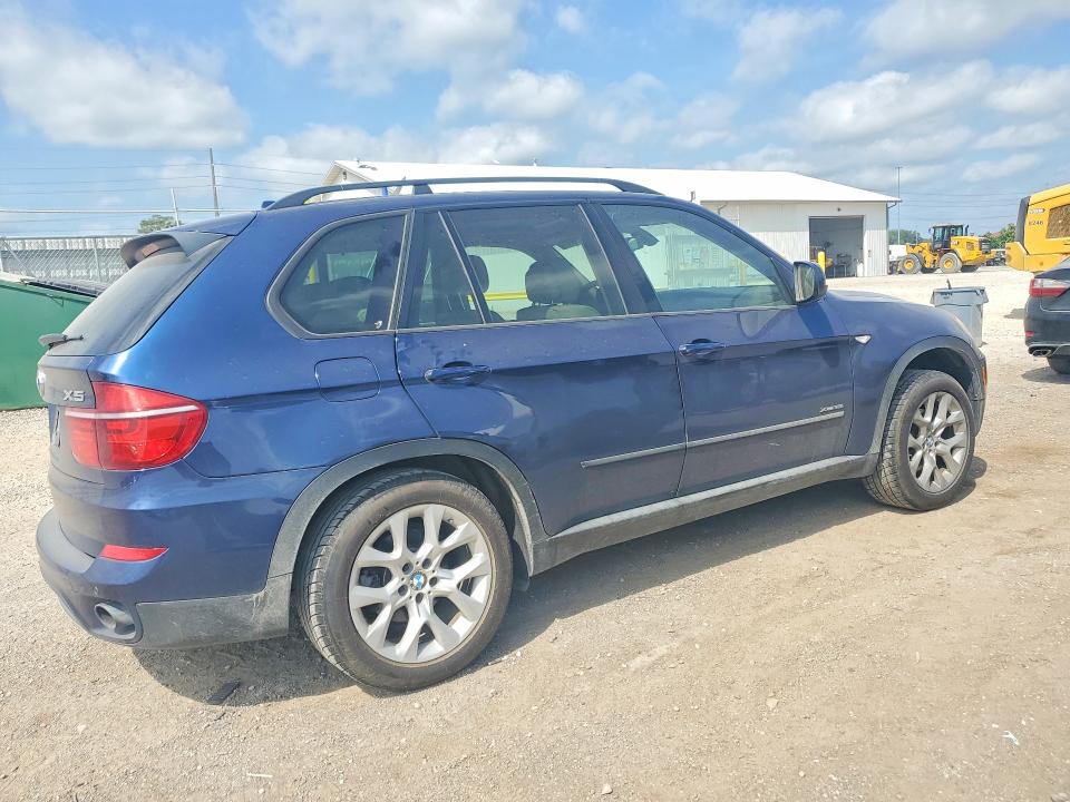 Photo 3 from auction – 2012 BMW X5 with VIN 5UXZV4C58CL749797
