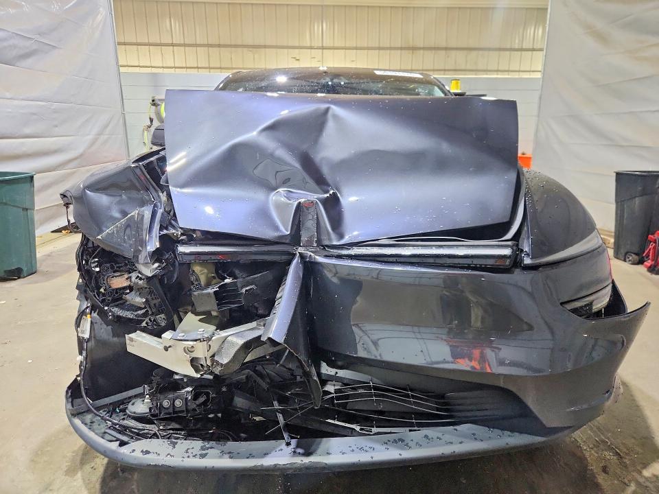 Photo 5 from auction – 2026 TESLA MODEL Y with VIN 7SAYGDEE0TA438422