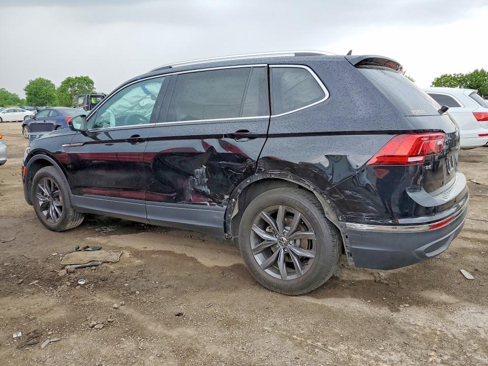 Photo 2 from auction – 2022 VOLKSWAGEN TIGUAN with VIN 3VV2B7AX8NM129259