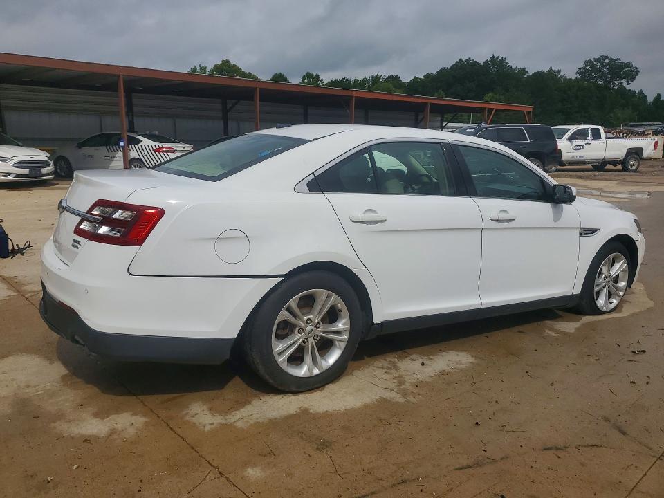 Photo 3 from auction – 2015 FORD TAURUS with VIN 1FAHP2E95FG154615