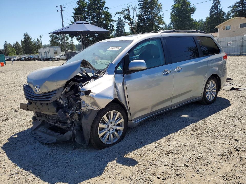 TOYOTA SIENNA 2013 with VIN 5TDDK3DC2DS057658 - Photo from auction