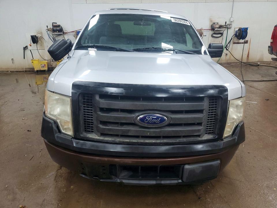 Foto 5 de la subasta – 2013 FORD F150 con VIN 1FTNF1CT0DKF24811