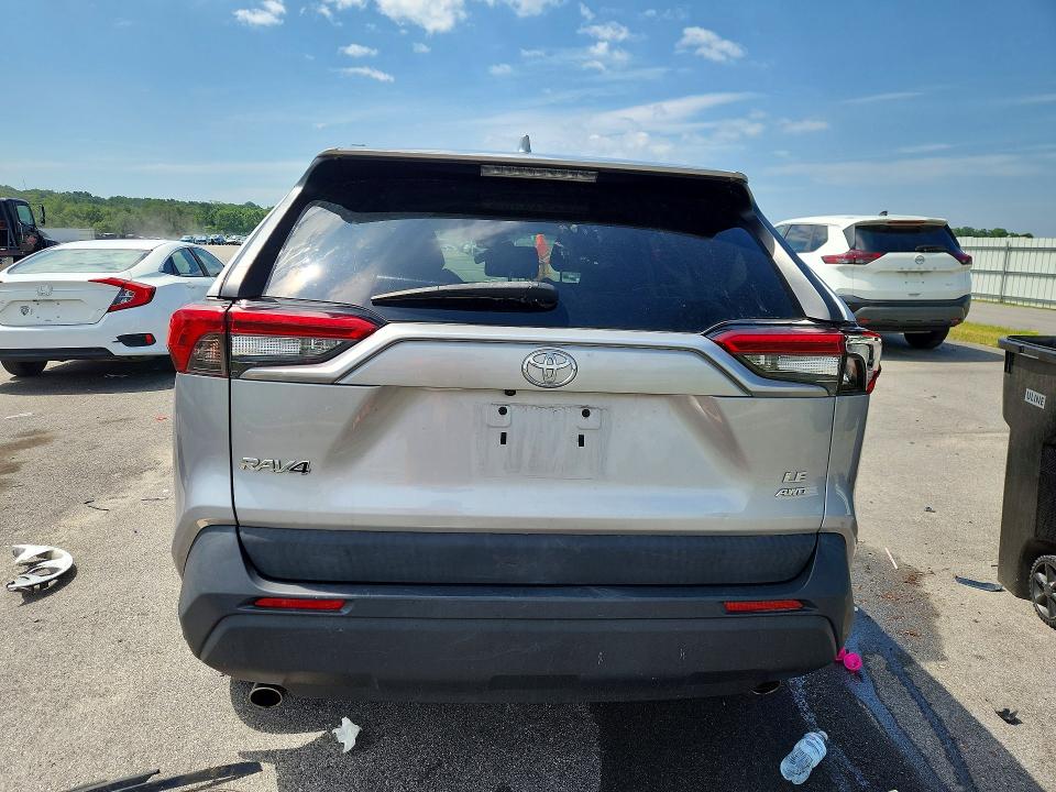 Photo 6 from auction – 2019 TOYOTA RAV4 with VIN 2T3G1RFV3KC039216