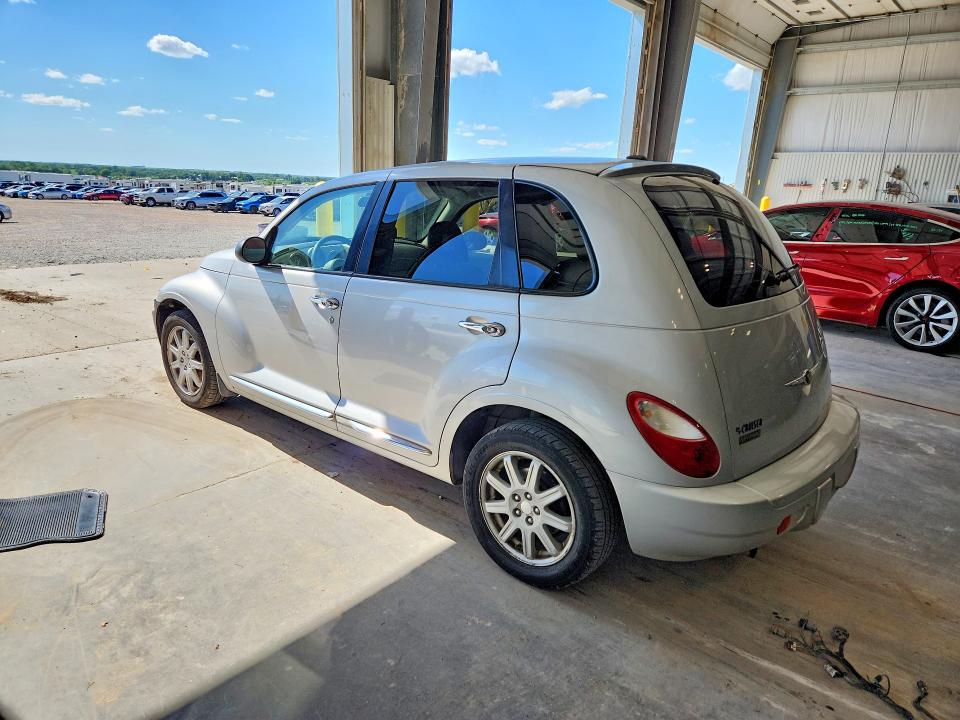 Photo 2 from auction – 2010 CHRYSLER PT CRUISER with VIN 3A4GY5F92AT220197