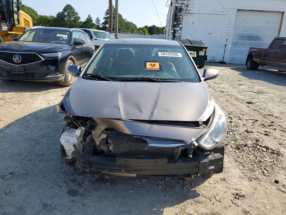 Photo 5 from auction – 2017 HYUNDAI ACCENT with VIN KMHCT4AE5HU390681
