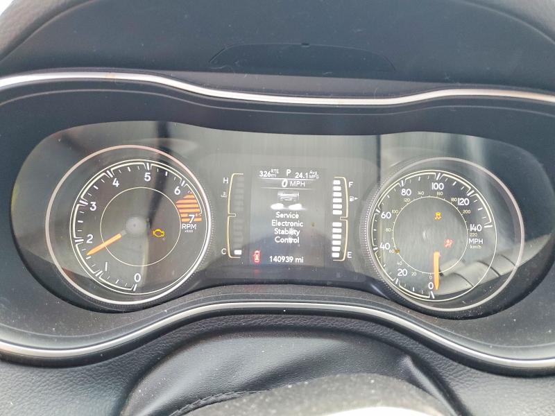 Photo 9 from auction – 2019 JEEP CHEROKEE with VIN 1C4PJLCB7KD365832