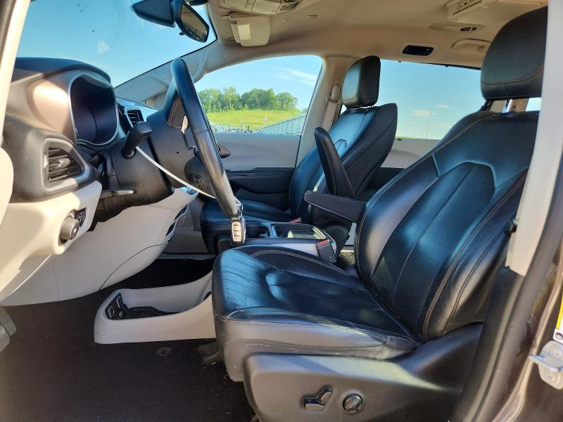 Photo 7 from auction – 2018 CHRYSLER PACIFICA with VIN 2C4RC1BG2JR263600