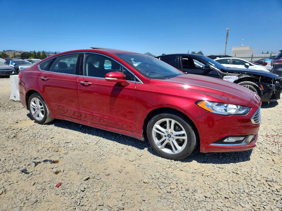 Photo 4 from auction – 2017 FORD FUSION with VIN 3FA6P0RU2HR163729