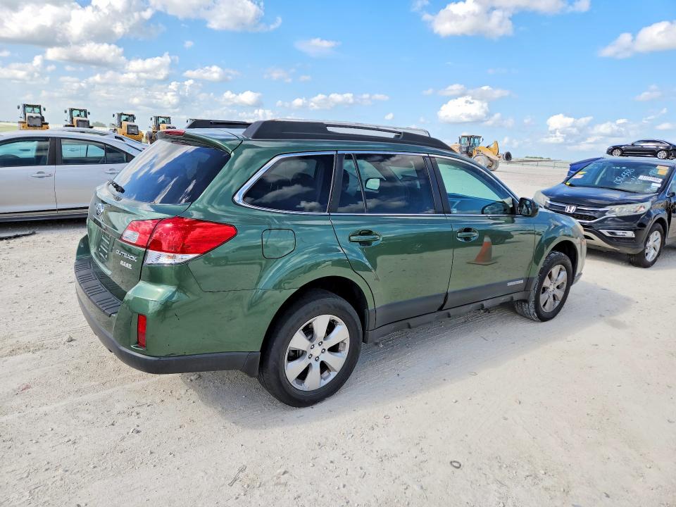 Photo 3 from auction – 2012 SUBARU OUTBACK with VIN 4S4BRBCC7C3263391