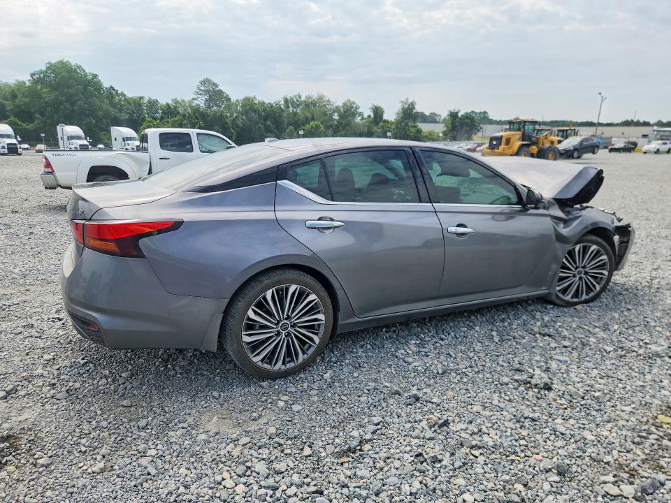 Photo 3 from auction – 2024 NISSAN ALTIMA with VIN 1N4BL4EVXRN317530