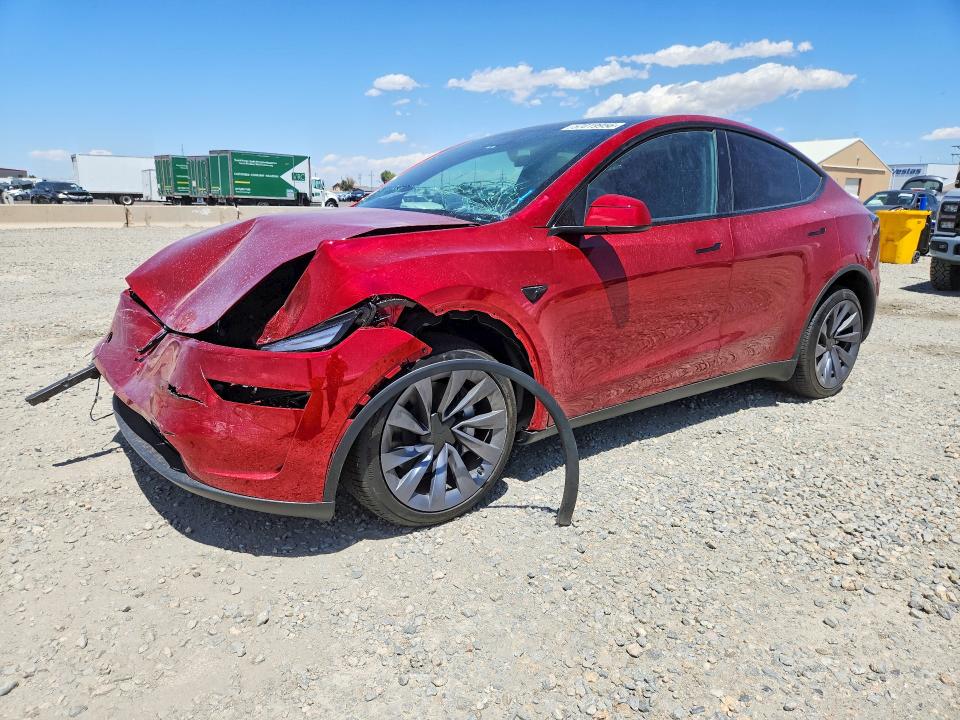 TESLA MODEL Y 2026 with VIN 7SAYGDEEXTF634015 - Photo from auction