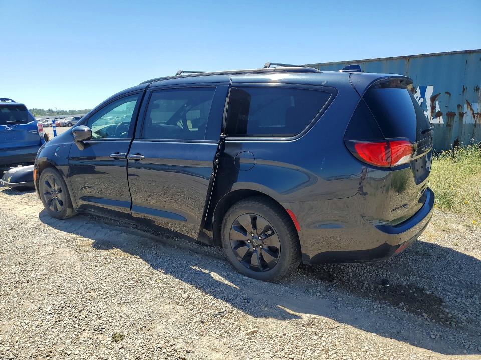 Photo 2 from auction – 2020 CHRYSLER PACIFICA with VIN 2C4RC1L70LR196299
