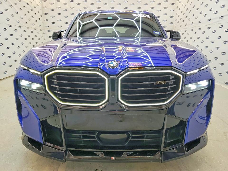 Photo 5 from auction – 2023 BMW XM with VIN 5YM23CS0XP9S15459