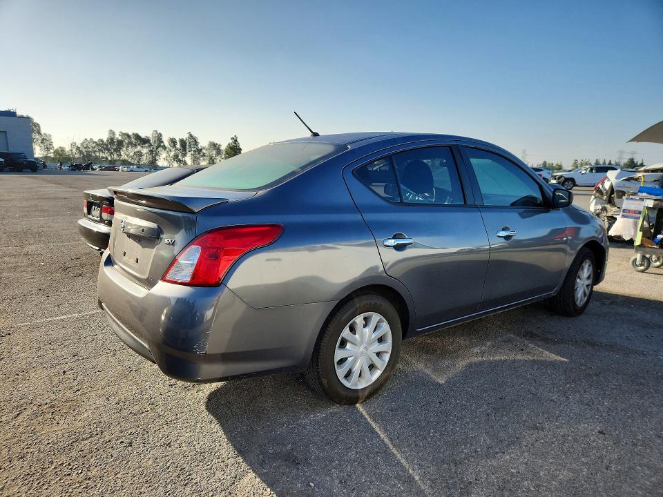 Photo 3 from auction – 2018 NISSAN VERSA with VIN 3N1CN7AP2JL885067