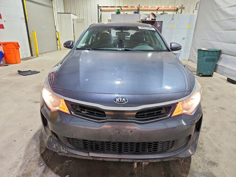 Photo 5 from auction – 2017 KIA OPTIMA with VIN KNAGT4LC8H5008426