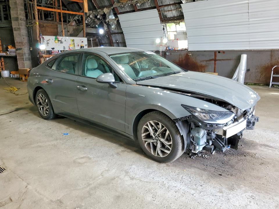 Photo 4 from auction – 2021 HYUNDAI SONATA with VIN 5NPEL4JA6MH117652