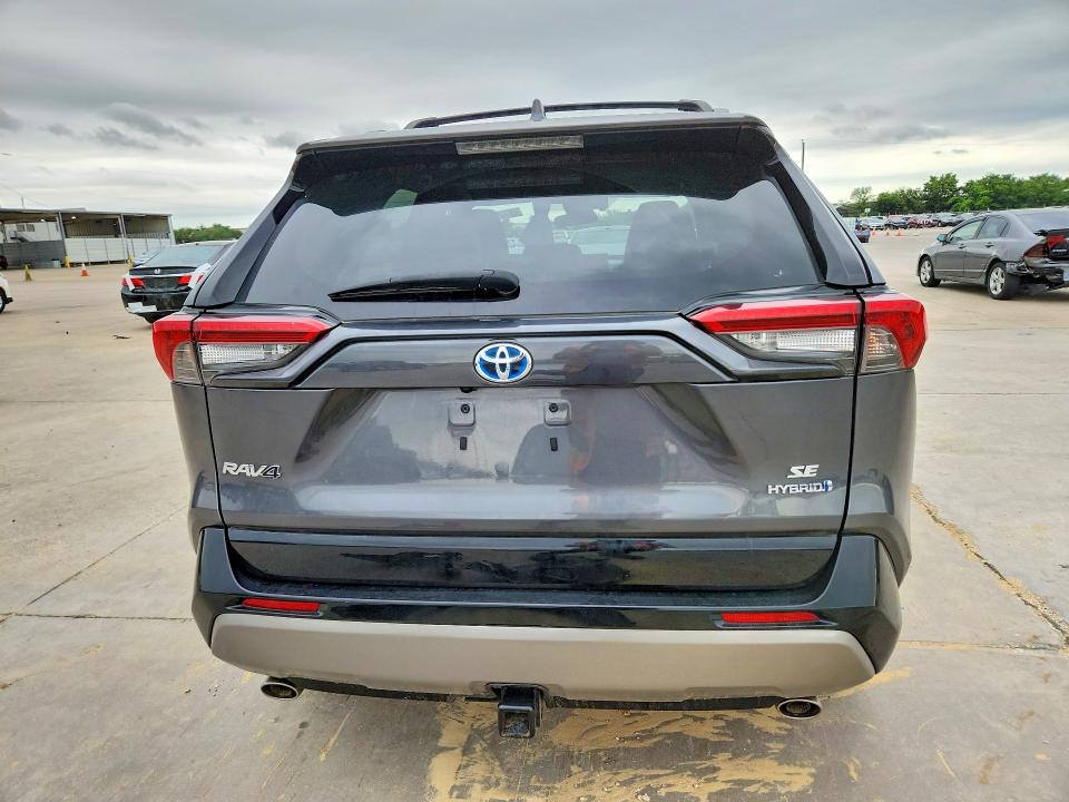 Photo 6 from auction – 2022 TOYOTA RAV4 with VIN 4T3T6RFV8NU069525