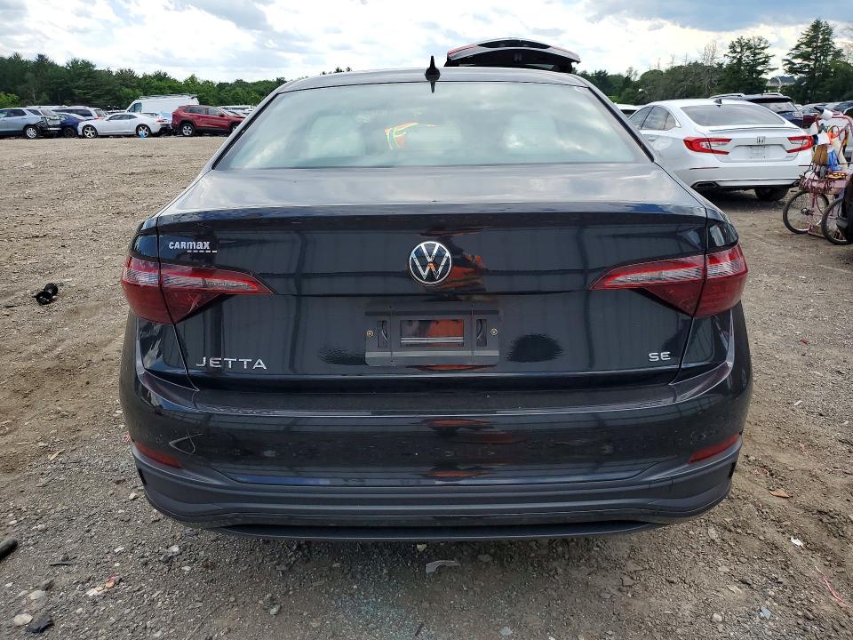 Photo 6 from auction – 2023 VOLKSWAGEN JETTA with VIN 3VW7M7BU7PM029334