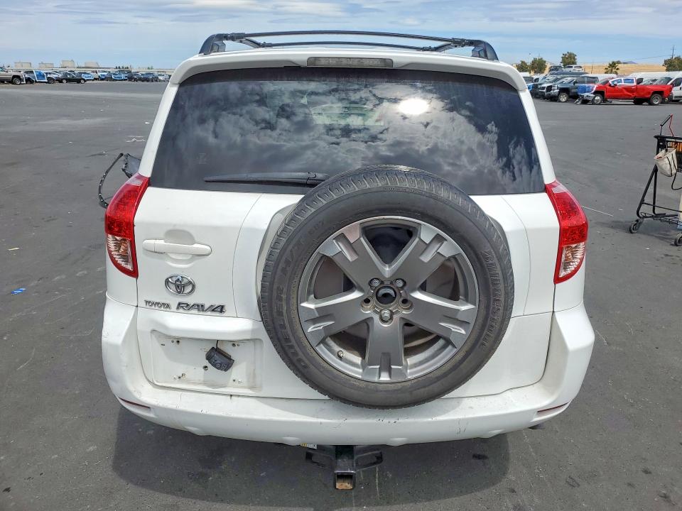 Photo 6 from auction – 2008 TOYOTA RAV4 with VIN JTMZK32V085020212