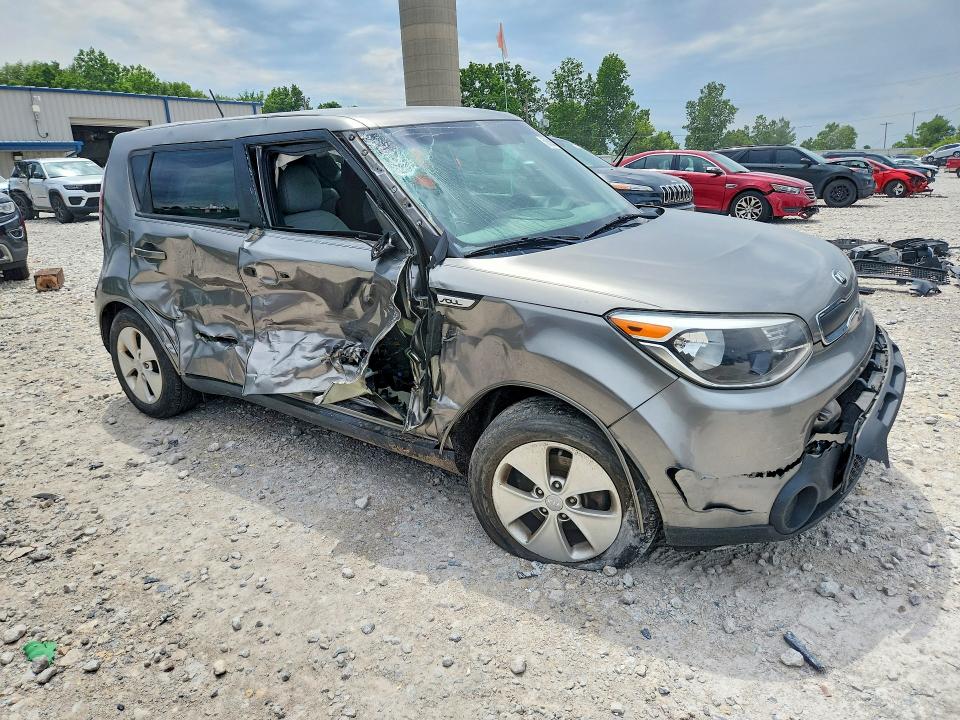 Photo 4 from auction – 2016 KIA SOUL with VIN KNDJN2A24G7401084