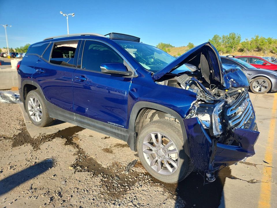 Photo 4 from auction – 2022 GMC TERRAIN with VIN 3GKALVEV2NL163289
