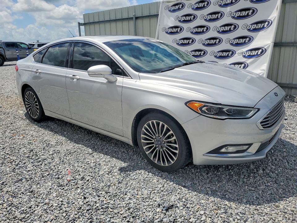 Photo 4 from auction – 2017 FORD FUSION-4 C with VIN 3FA6P0HD0HR320885