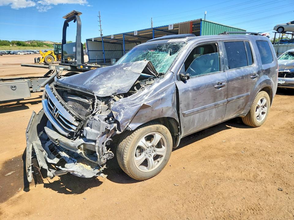 HONDA PILOT 2015 with VIN 5FNYF4H53FB077044 - Photo from auction