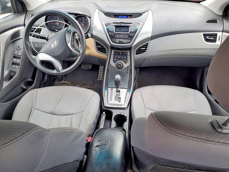 Photo 8 from auction – 2011 HYUNDAI ELANTRA with VIN 5NPDH4AE2BH020932