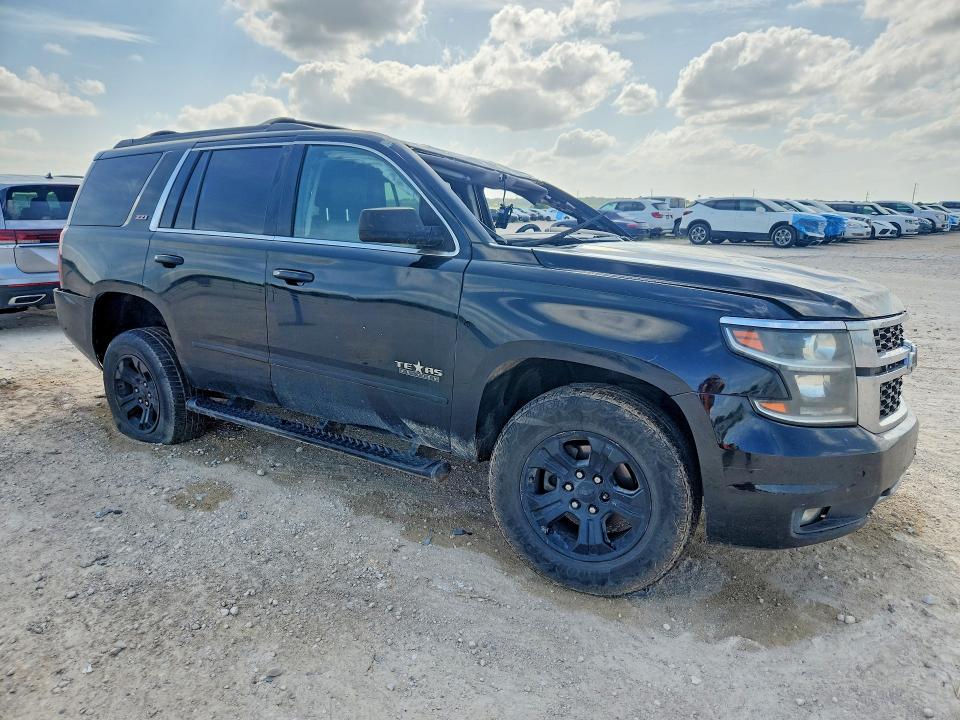 Photo 4 from auction – 2017 CHEVROLET TAHOE with VIN 1GNSKBKC3HR308090
