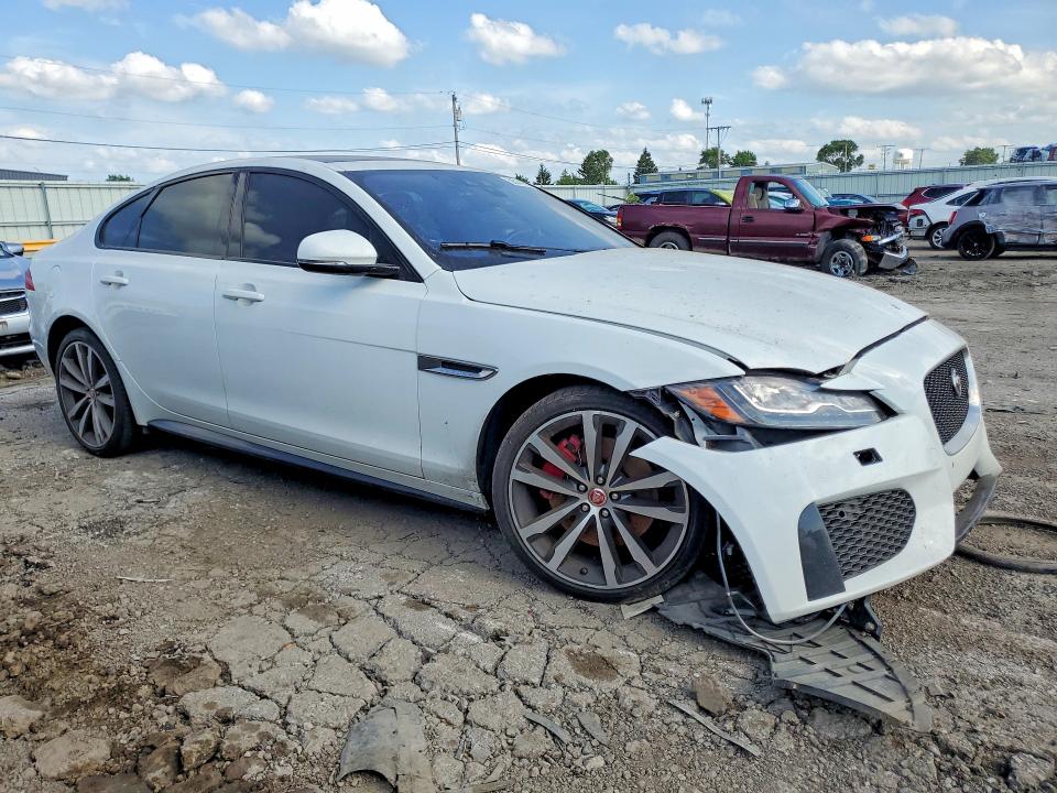 Photo 4 from auction – 2017 JAGUAR XF with VIN SAJBM4BV8HCY38219