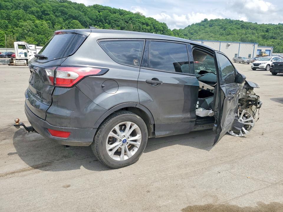 Photo 3 from auction – 2017 FORD ESCAPE with VIN 1FMCU0F70HUE71541
