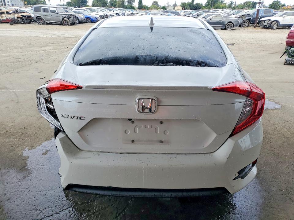 Photo 6 from auction – 2018 HONDA CIVIC with VIN JHMFC1F39JX035832