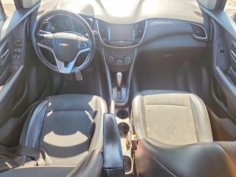 Photo 8 from auction – 2017 CHEVROLET TRAX with VIN 3GNCJPSB4HL152872