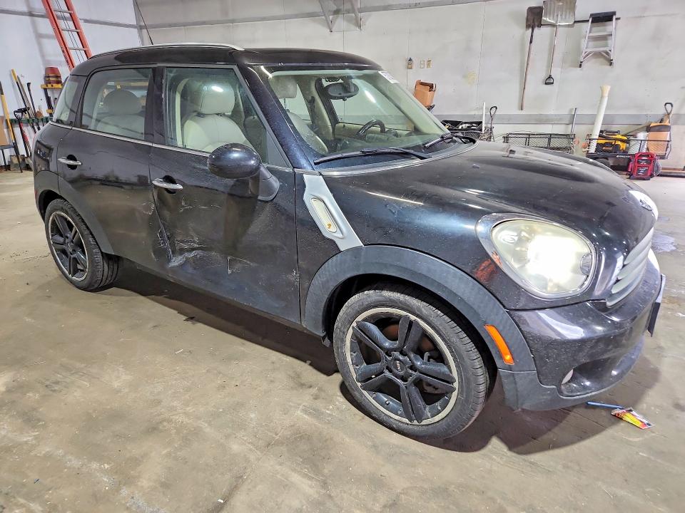 Photo 4 from auction – 2011 MINI COOPER with VIN WMWZB3C5XBWM00073