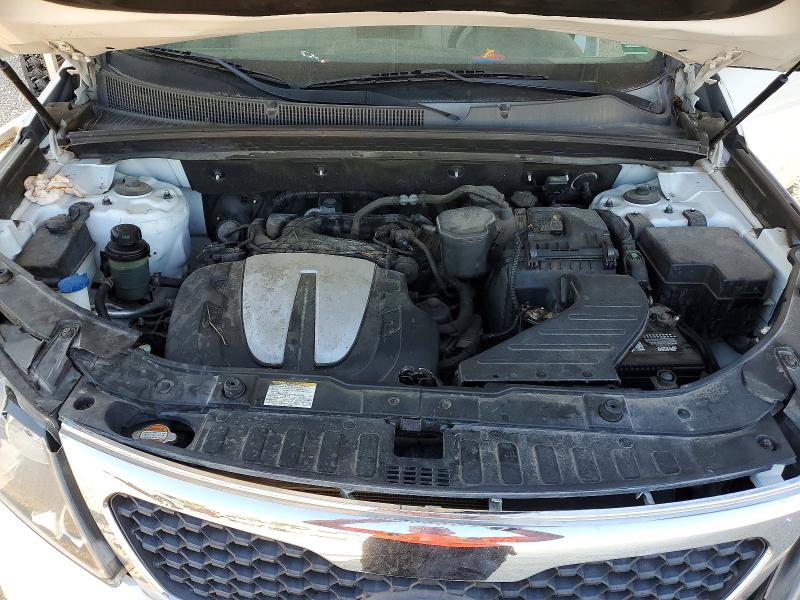 Photo 11 from auction – 2012 KIA SORENTO with VIN 5XYKT4A23CG296590