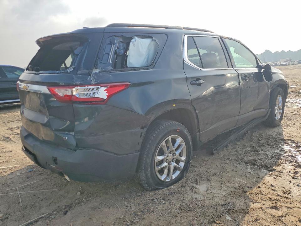 Photo 3 from auction – 2020 CHEVROLET TRAVERSE with VIN 1GNERGKW2LJ136349